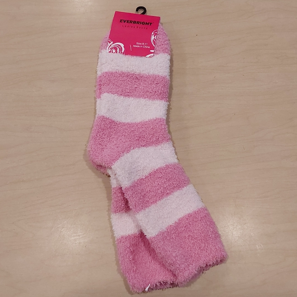 NWT Everbright Pink and White Striped Socks